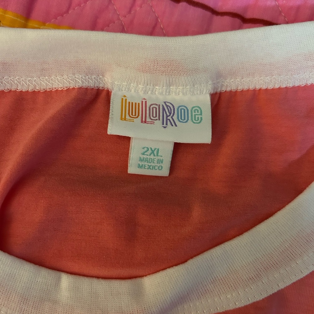 LuLaRoe Coral and White Top